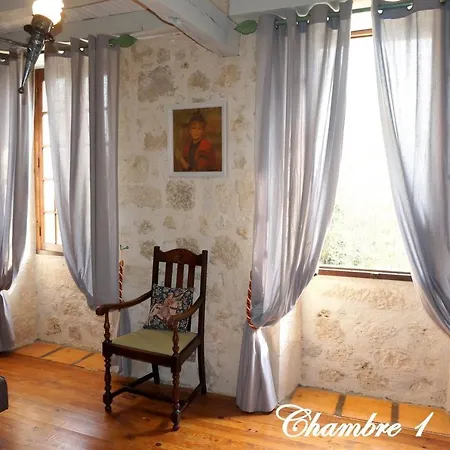 L'escale Holiday home Fources